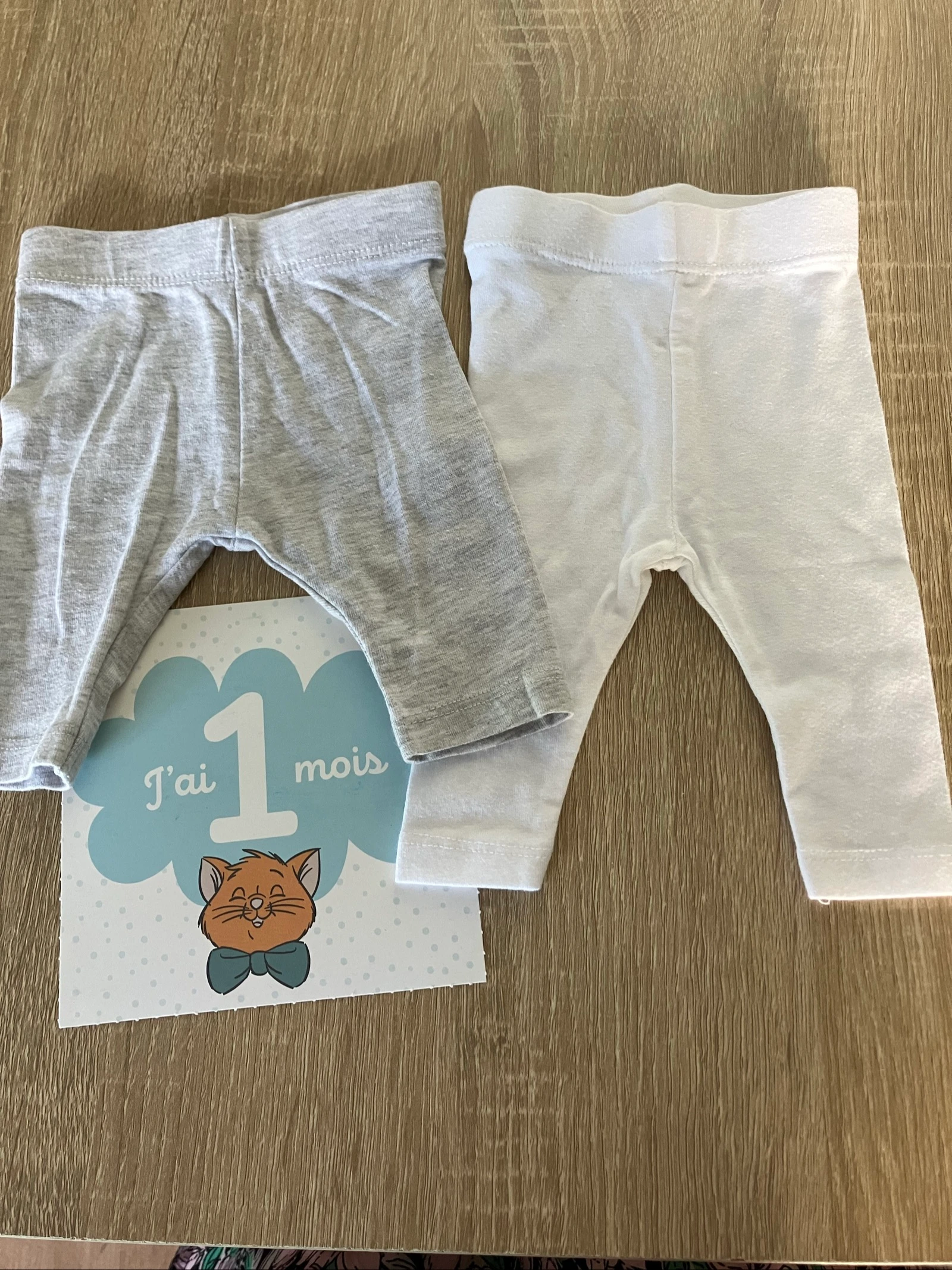 Lot 2 leggings bébé 